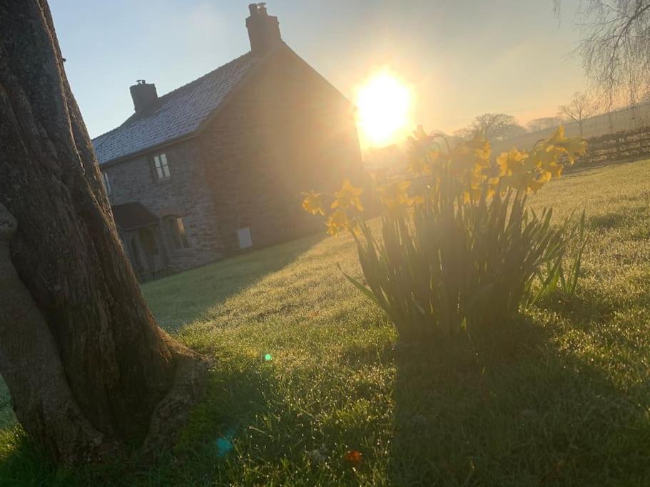 Coed Farm-Hot Tub-Sleeps 12-Near Brecon Villa Eksteriør bilde